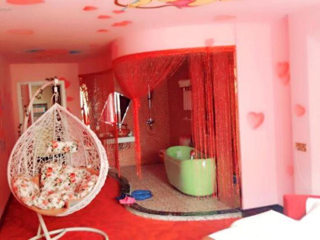 Чжэньцзян: Qianpeng Theme Hostel