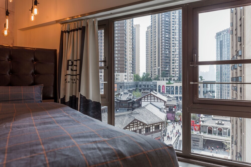 Чунцин: Qing Apartment Renaissance