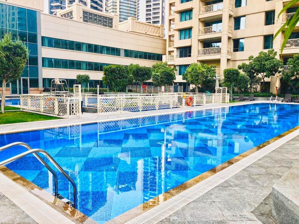 Дубай: Spectacular Burj Khalifa View 2BR 29 Boulevard