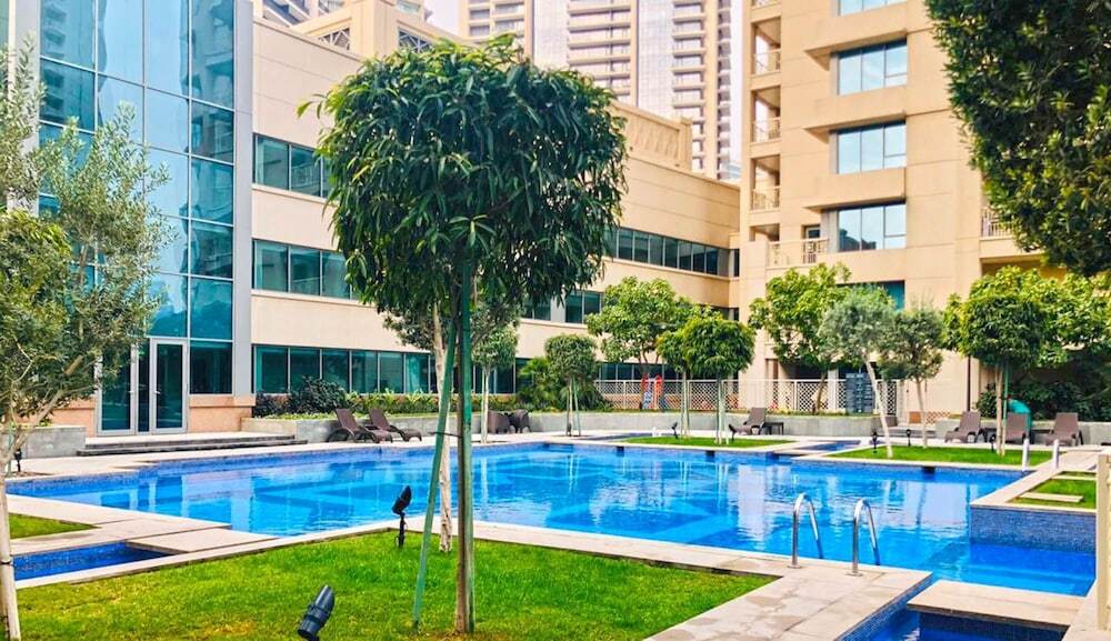 Дубай: Spectacular Burj Khalifa View 2BR 29 Boulevard