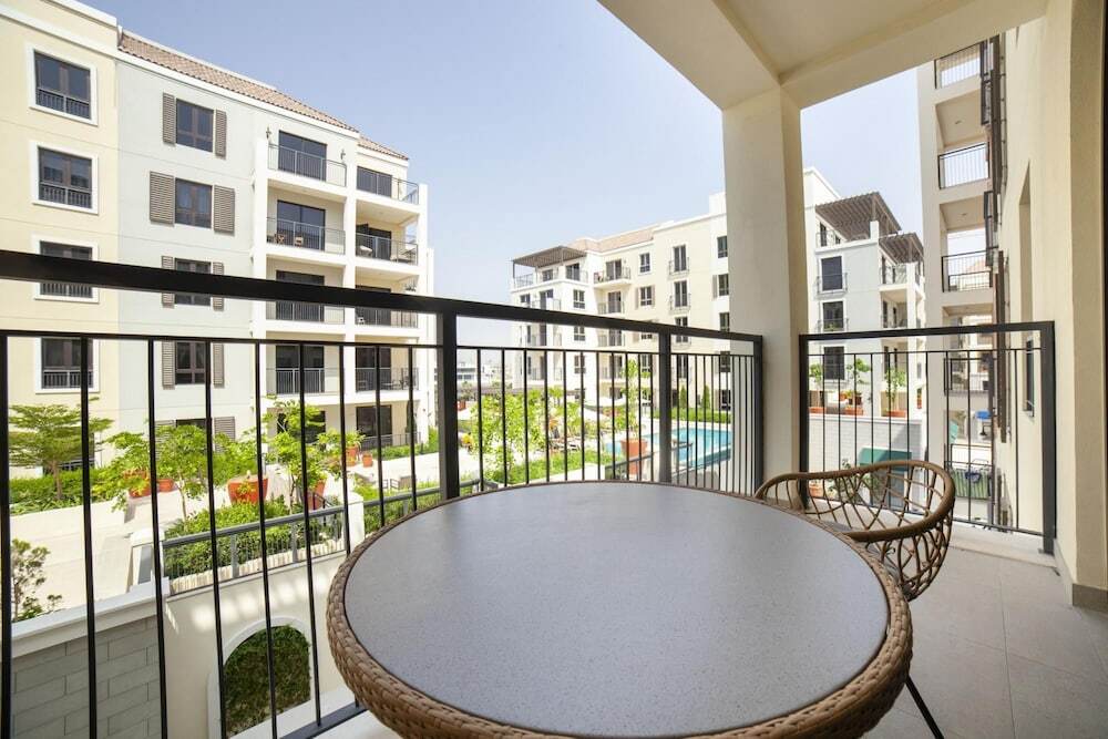 Дубай: Signature 2BR in Port de La Mer