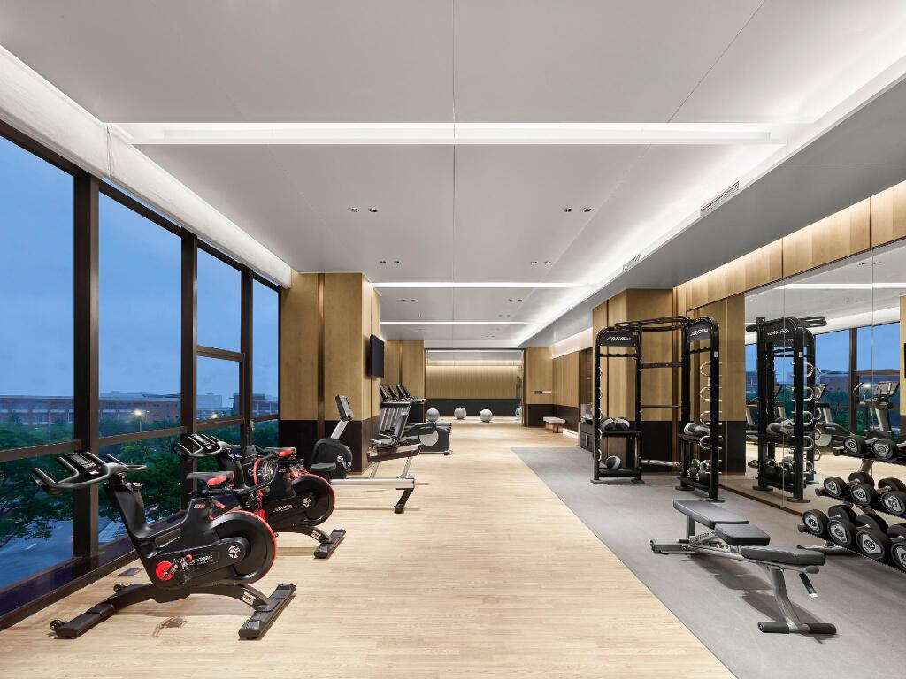 Цзясинь: Hilton Jiaxing