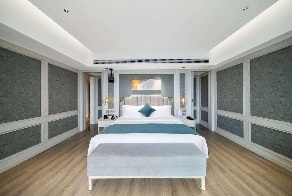 Сичан: Howard Johnson by Wyndham Lake Serenity Hot Springs Xichang
