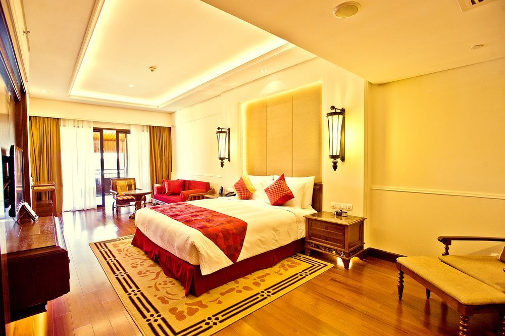Цзинхун: Crowne Plaza Xishuangbanna