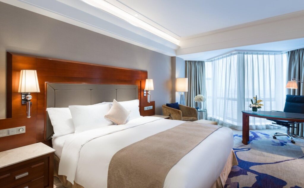 Шэньян: Crowne Plaza Shenyang Parkview