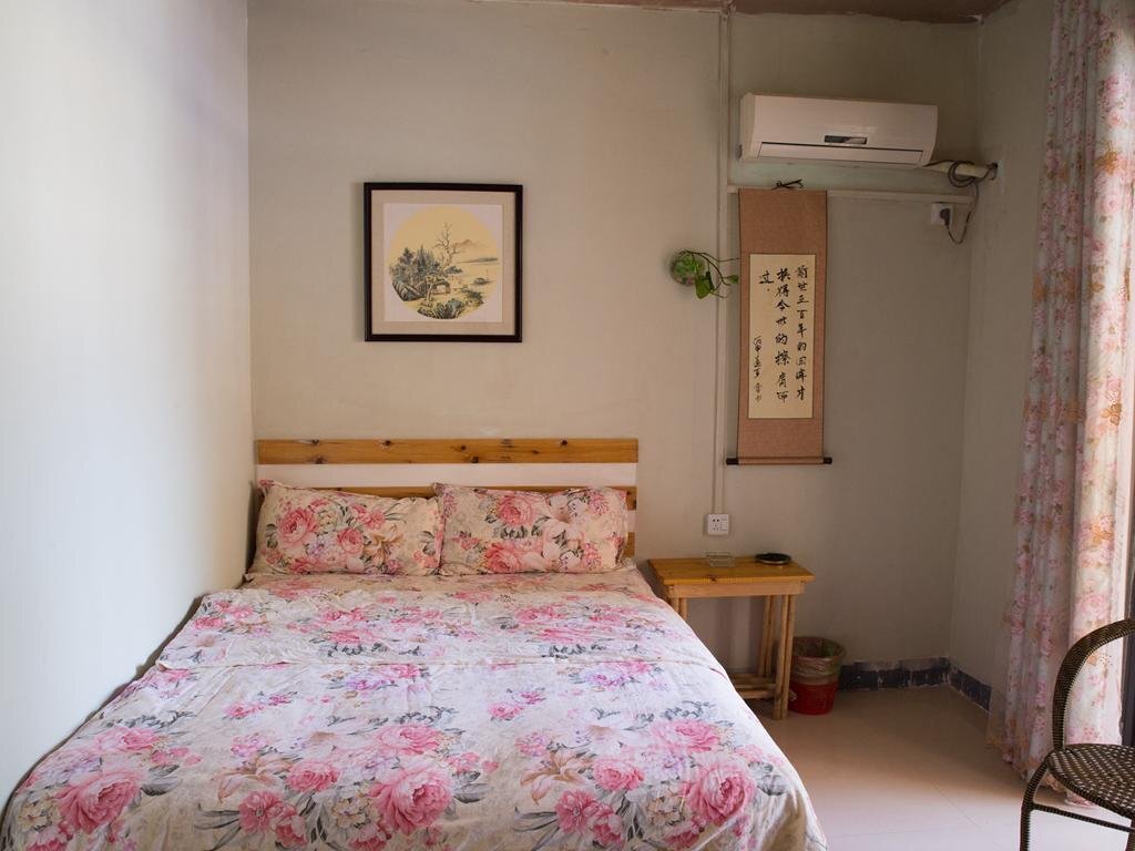 Гуйлинь: Guilin In The Water Side Country House