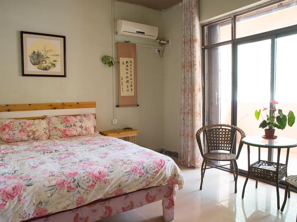 Гуйлинь: Guilin In The Water Side Country House