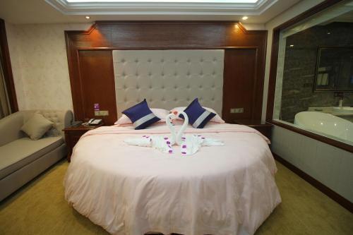 Юнчжоу: Yongzhou Xiaoxiang Binghu Hotel