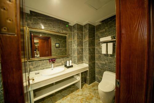 Юнчжоу: Yongzhou Xiaoxiang Binghu Hotel