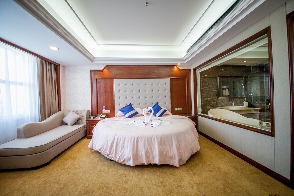 Юнчжоу: Yongzhou Xiaoxiang Binghu Hotel