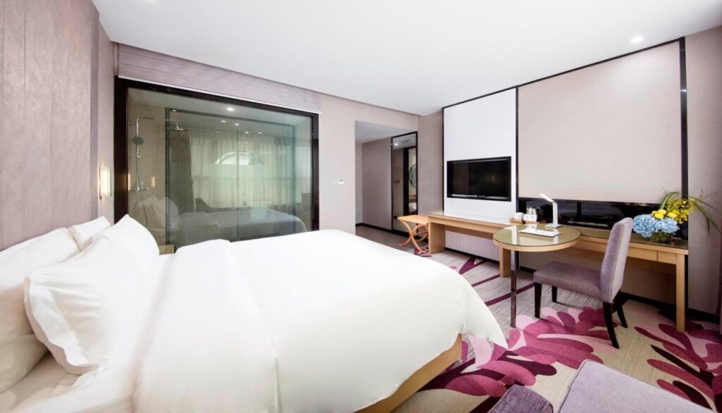 Цзиньюань: Lavande Hotel Qingyuan Jinbiwan
