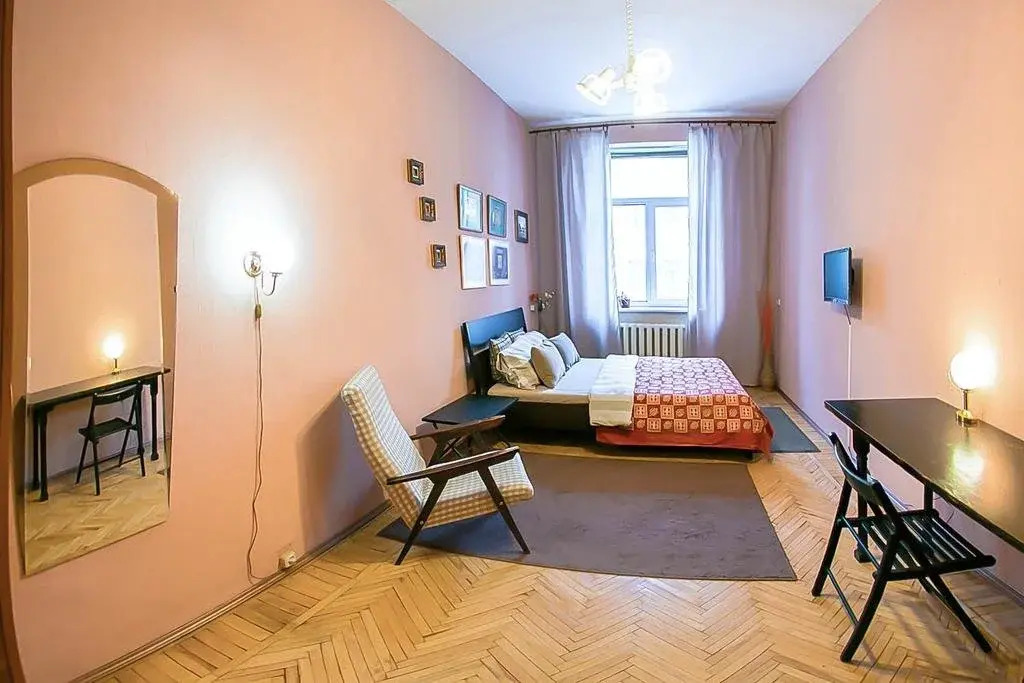 Санкт-Петербург: Bed2bed Na Razyezzhey