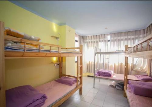 Фошань: Foshan School Age Hostel
