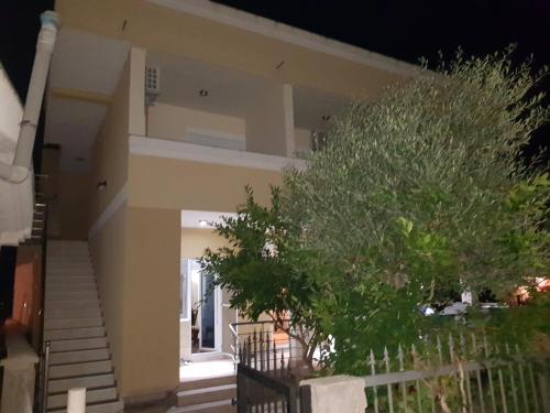 Ульцинь: Fadil Gerxhaliu Rr.Rudaj