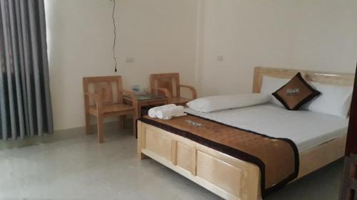 Хатинь: Nha Nghi Book