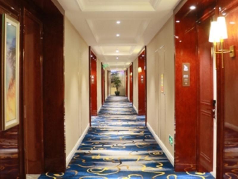 Яньчэн: GreenTree Eastern Hotel Yancheng Jianhu County Aobaolia Life Plaza