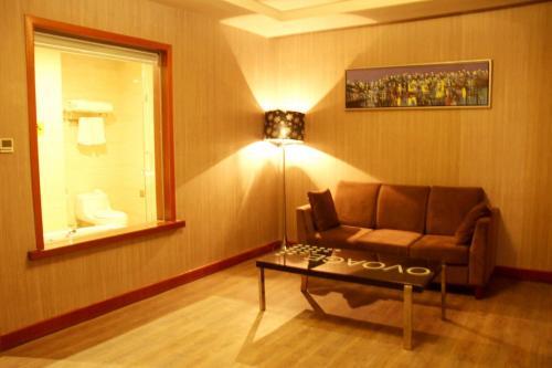 Юйлинь: Starway Hotel Yulin Railway Station