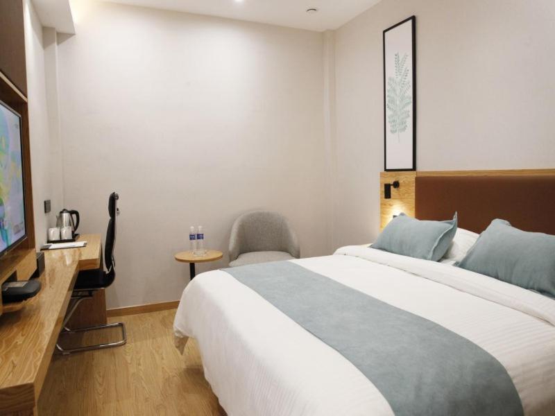 Аньцин: GreenTree Inn Anhui Anqing Jixian South Road