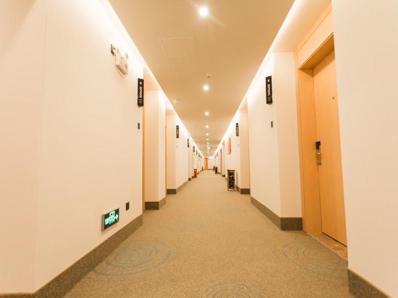 Чжанцзякоу: GreenTree Inn  Zhangjiakou High-speed Railway Station