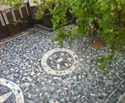 Батуми: U Shoreni