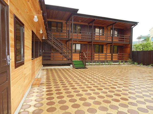 Сухум: Guest House Wood House