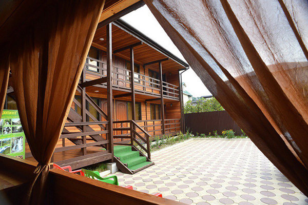 Сухум: Guest House Wood House