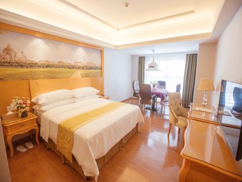 Хойчжоу: Vienna Hotel Guangdong Huizhou Jiangbei Sanxin