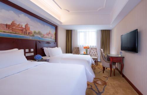 Хойчжоу: Vienna Hotel Guangdong Huizhou Jiangbei Sanxin