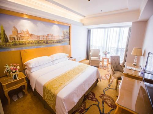 Хойчжоу: Vienna Hotel Guangdong Huizhou Jiangbei Sanxin