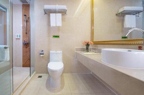 Хойчжоу: Vienna Hotel Guangdong Huizhou Jiangbei Sanxin