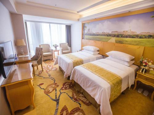 Хойчжоу: Vienna Hotel Guangdong Huizhou Jiangbei Sanxin