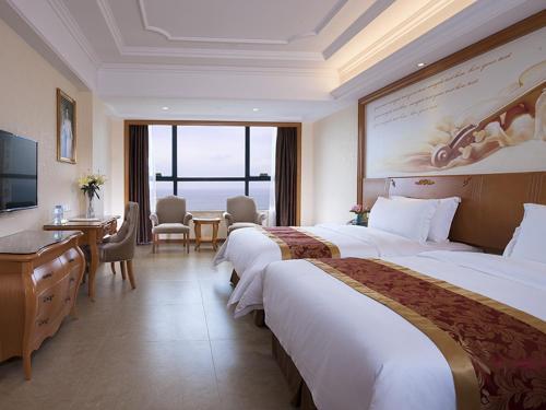Янгиианг: Vienna International Hotel Guangdong Yangjiang Zapo Travel Avenu