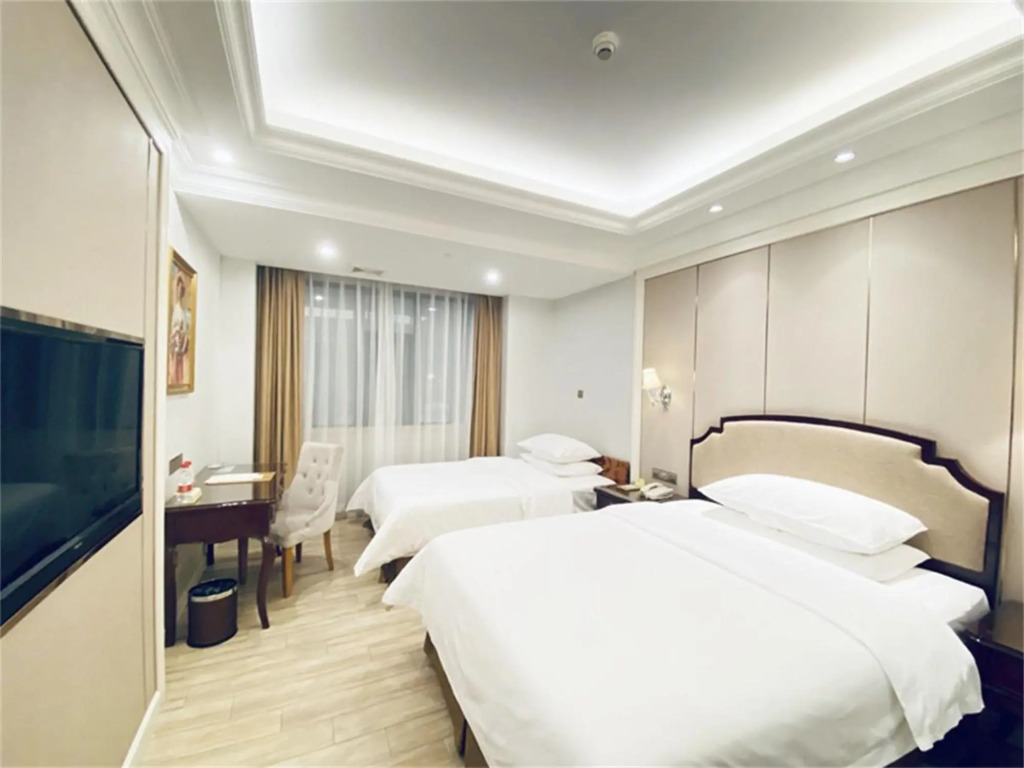 Гуанчжоу: Vienna Hotel Guangzhou Jinyuan Plaza