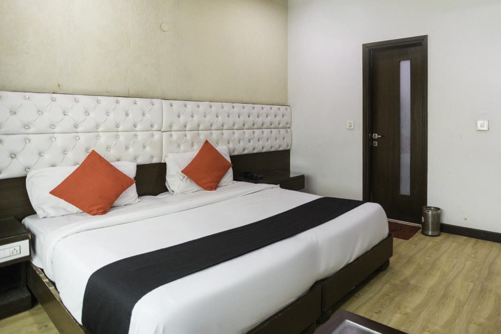 Газиабад: Hotel Parktel by OYO Rooms