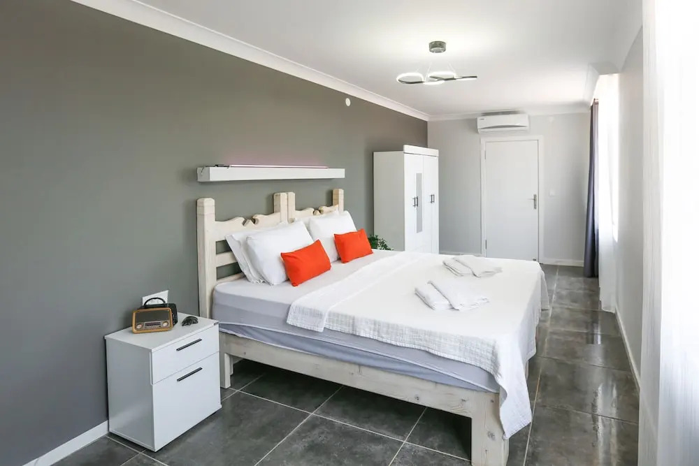 Каш: Just Dream Suites
