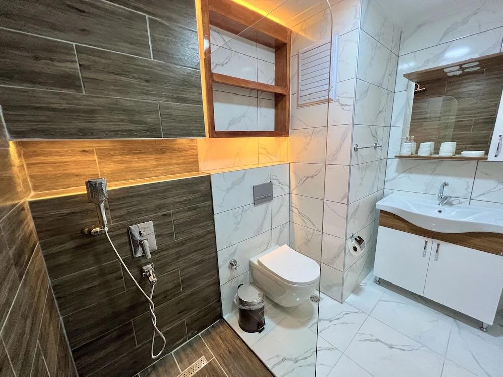 Каш: Just Dream Suites