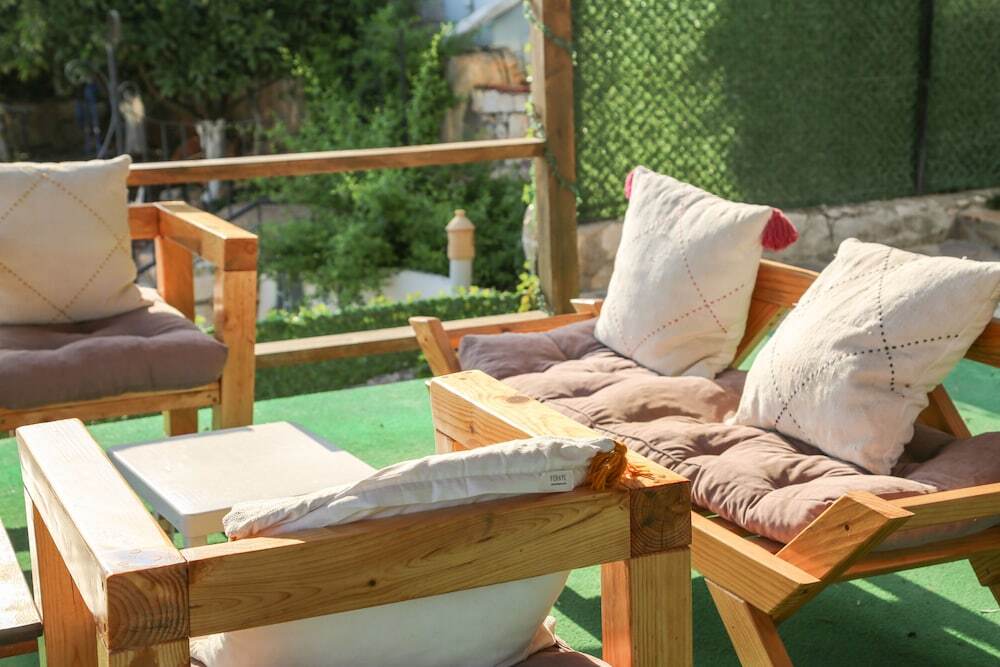 Каш: Just Dream Suites