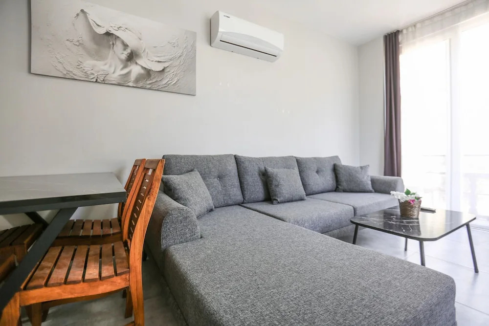 Каш: Just Dream Suites