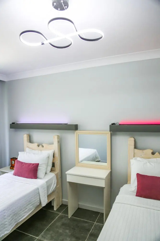Каш: Just Dream Suites