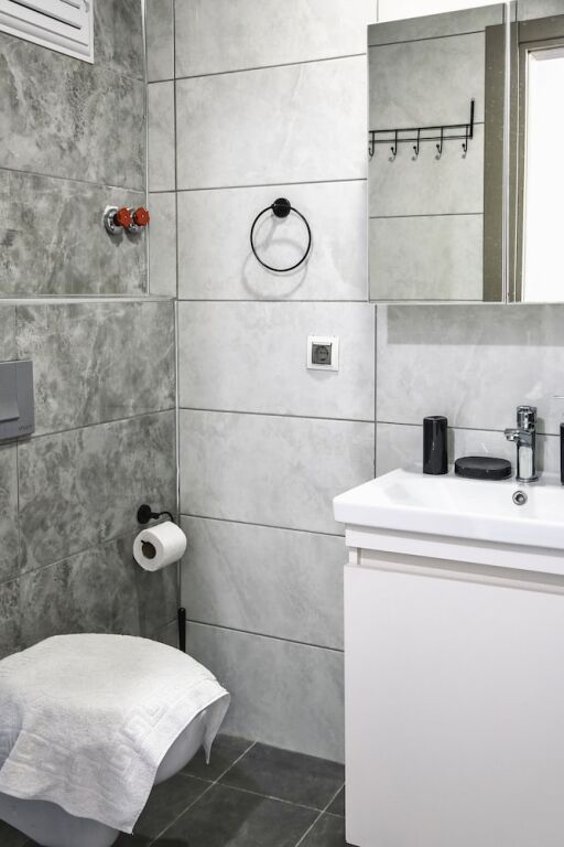 Каш: Just Dream Suites