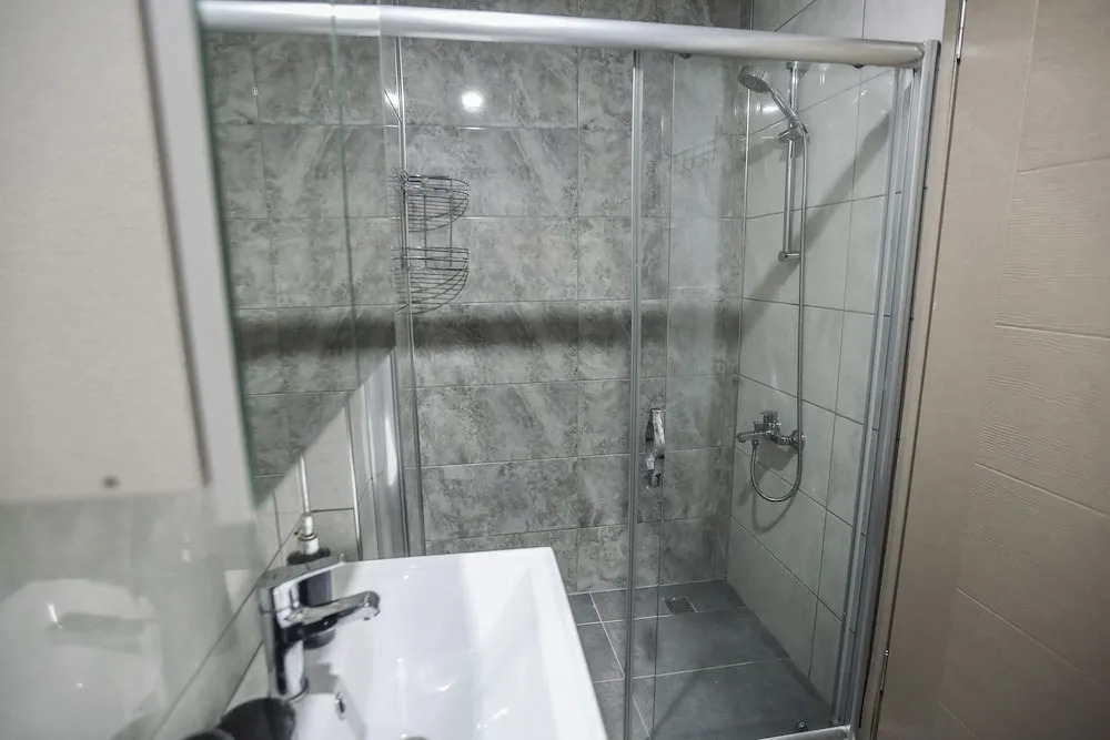 Каш: Just Dream Suites