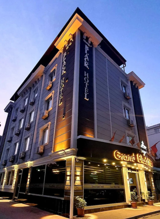 Мерсин: Grand Black Hotel