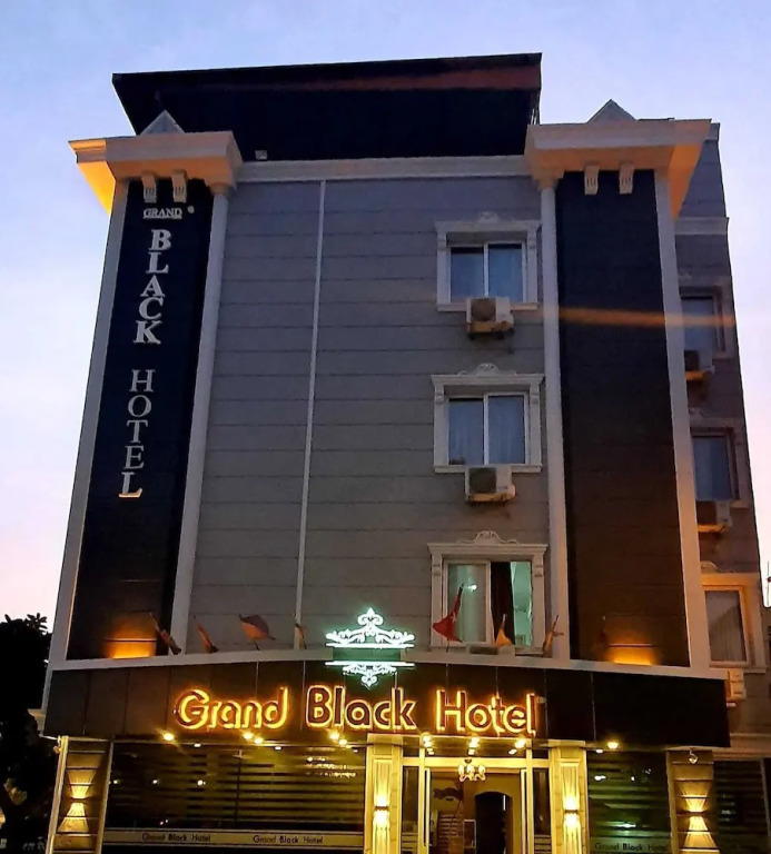 Мерсин: Grand Black Hotel
