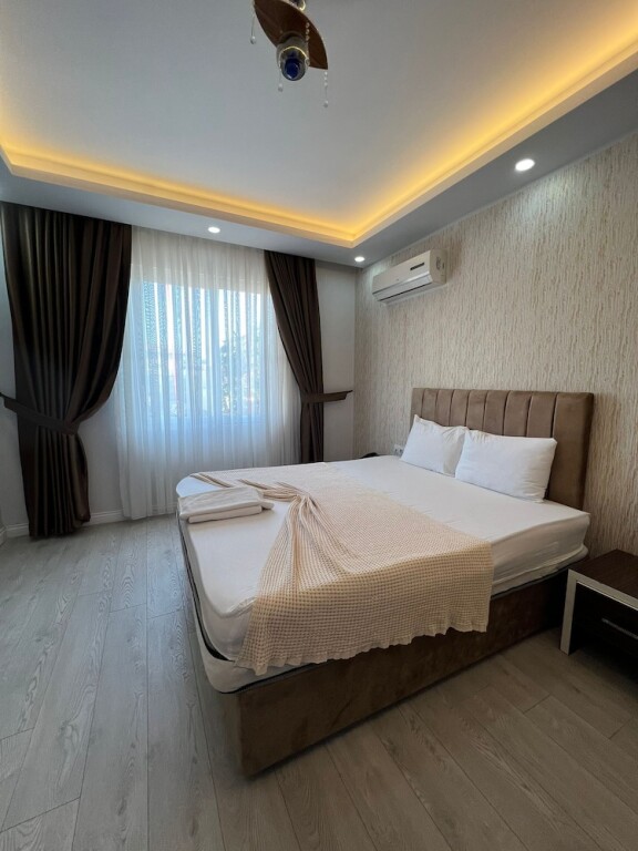 Мерсин: Grand Black Hotel