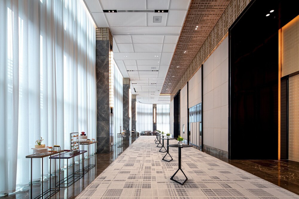 Ибинь: Hualuxe Yibin, An IHG Hotel