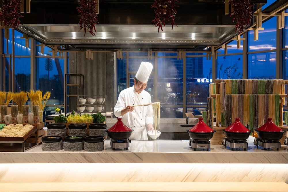 Ибинь: Hualuxe Yibin, An IHG Hotel