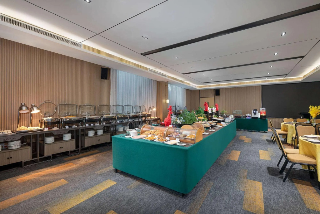 Гуйлинь: Ramada by Wyndham Guilin Yangshuo Resort