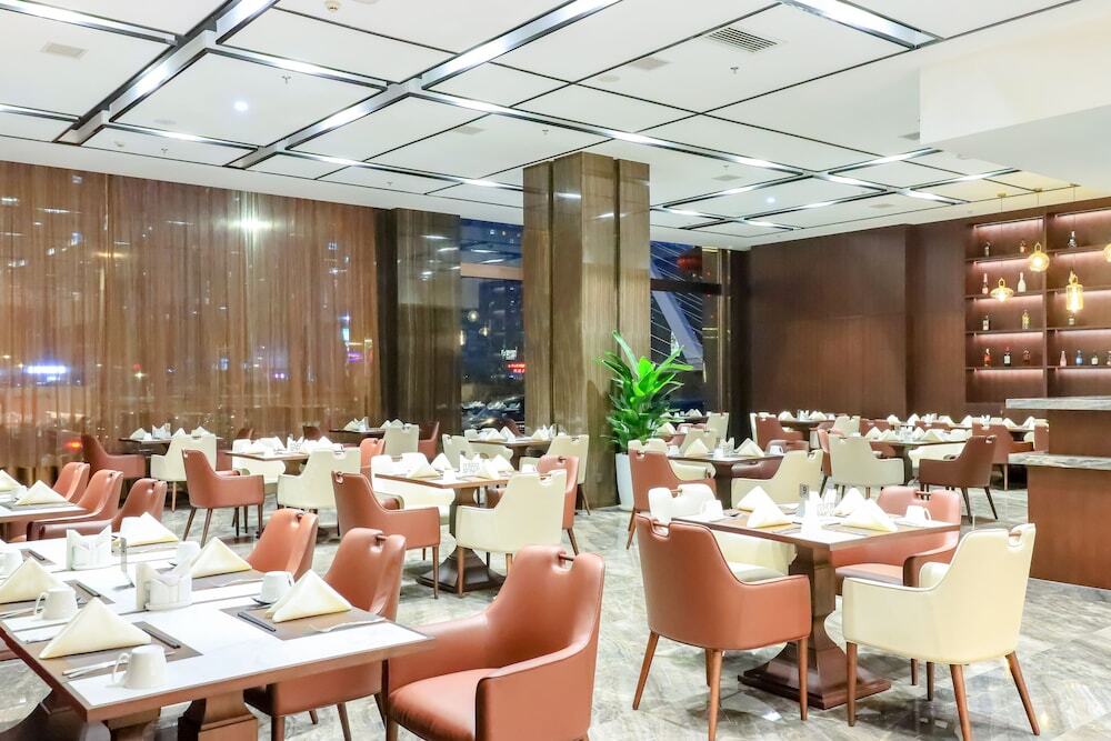 Цзиньчжун: Yun Ray Phoenix Hotel
