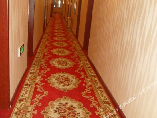 Удань: Ruishan Business Inn