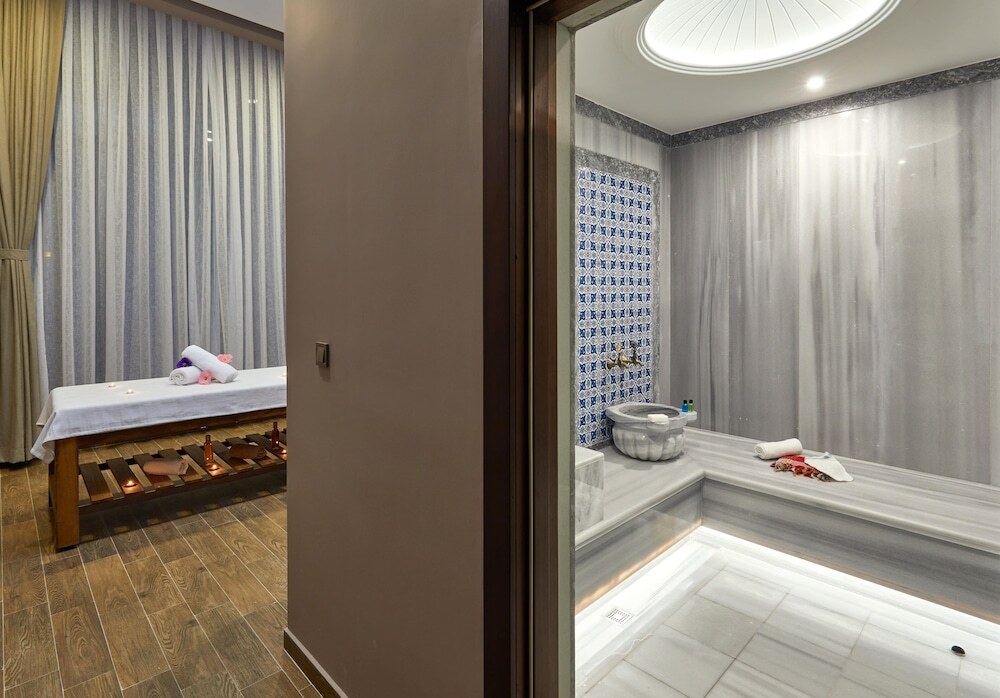 Черкезкой: Hattusa Vacation Business Thermal Club Saray